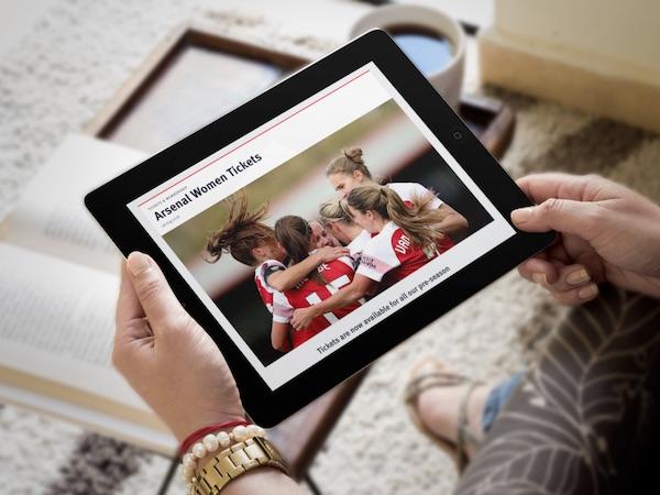 Arsenal women's team on tablet